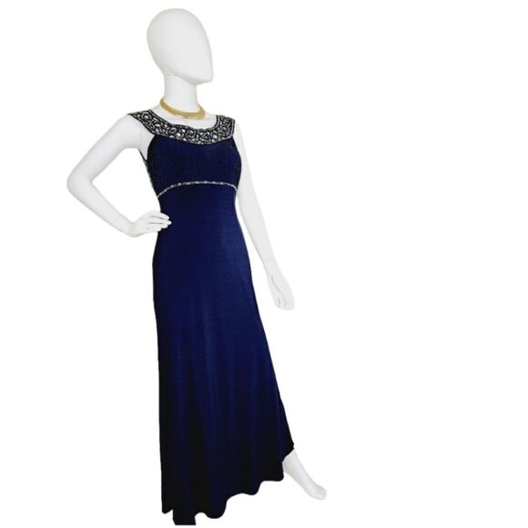 Betsy Adam  - Picture 11 of 17